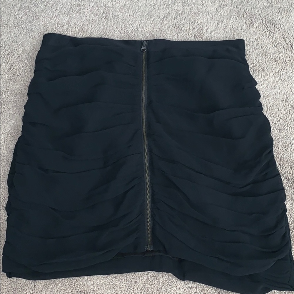 Madewell ruffled mini Black skirt size 4